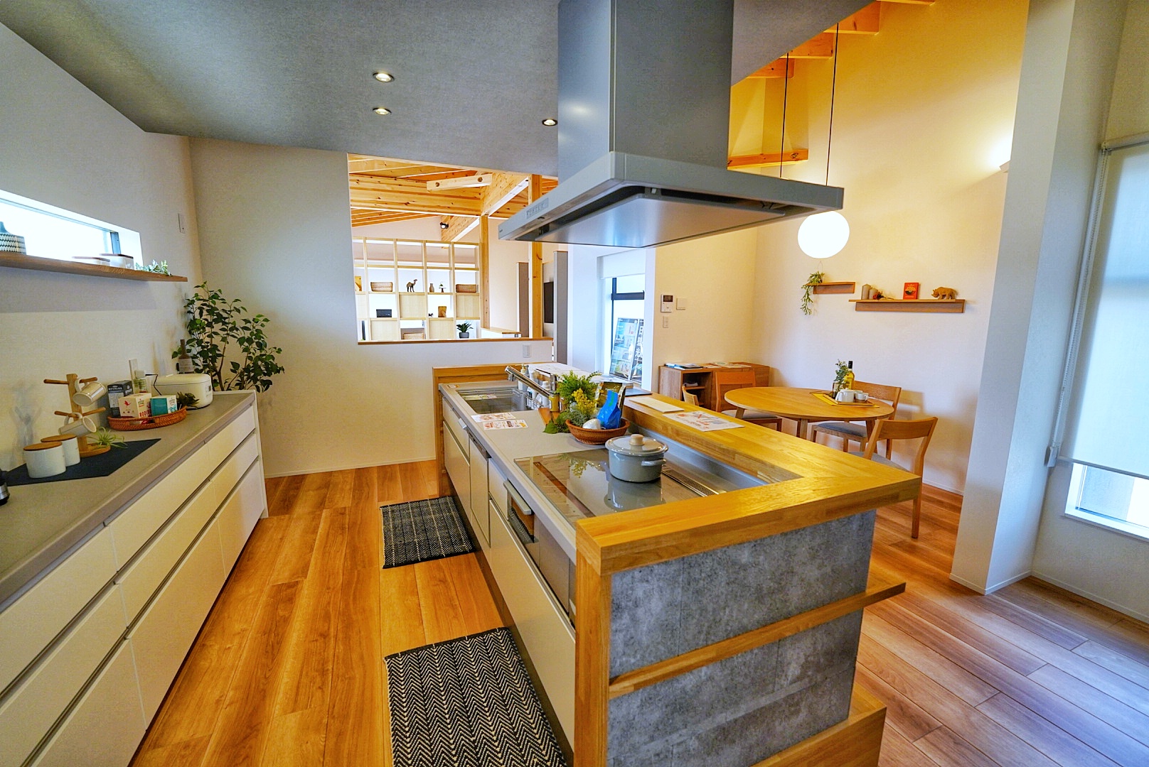 Welcome to RIFF Theme